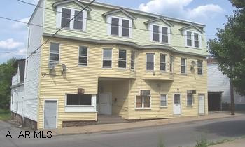 Great 4 unit building with one unit occupied, 2 units recently renovated. Great cash flow with all separate utilities. Call Doug 935-2240. Great 4 unit building with one unit occupied, 2 units recently renovated. Great cash flow with all separate utilities. Call Doug 935-2240.