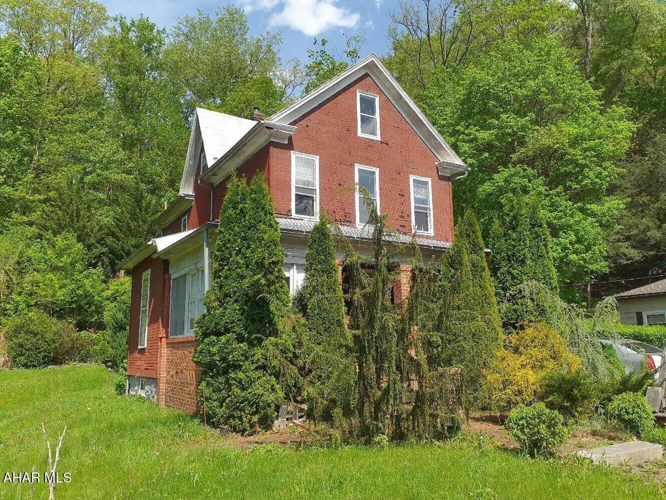 2 story, 3 bedroom home on .54 acre lot near Birmingham. Fireplace in dining room. Sunporch. First floor laundry. Lots of potential. Spring is shared with adjoining properties. Septic system is not functional and need replaced. Permit was issued for a small flow treatment system. SELLER WILL INSTALL SMALL FLOW TREATMENT SYSTEM. Property is sold 'as is'. Sale is subject to court approval.