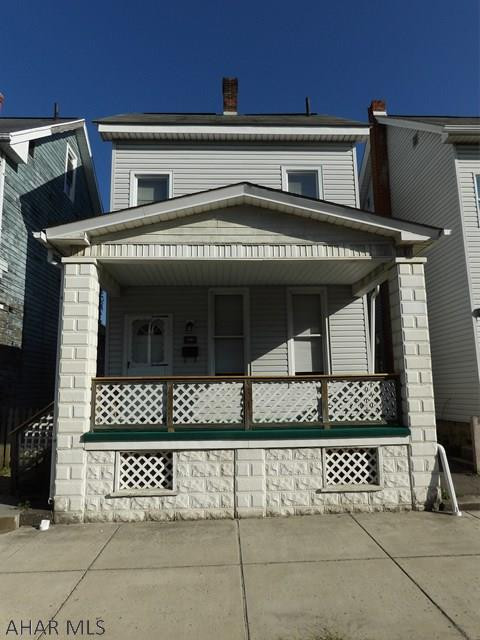 Nice 2 bedroom 1 bath home located at 211 7th Ave. Property was previously used as a rental and brought in $600 per month. Move in ready. Nice property to add to your portfolio.