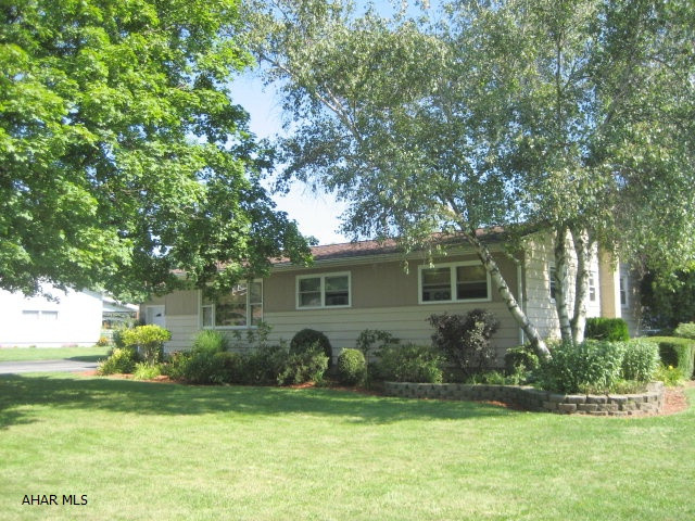 Fantastic 1 story living in Eldorado! This home features 3 bedrooms, updated eat-in kitchen with granite countertops, hardwood floors, family room in basement with gas fireplace, refreshing in-ground pool for those hot days. Beautifully landscaped. 1 car attached garage. View this home today!