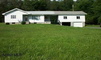Nice 3 BR, 1 bath, one story with all new carpet and new interior paint, nice big level 1 acre lot with woods in the rear.  Breezeway, and 2 car garage with two partialyl finished rooms above the garage.  Nice country setting. Nice 3 BR, 1 bath, one story with all new carpet and new interior paint, nice big level 1 acre lot with woods in the rear.  Breezeway, and 2 car garage with two partially finished rooms above the garage.