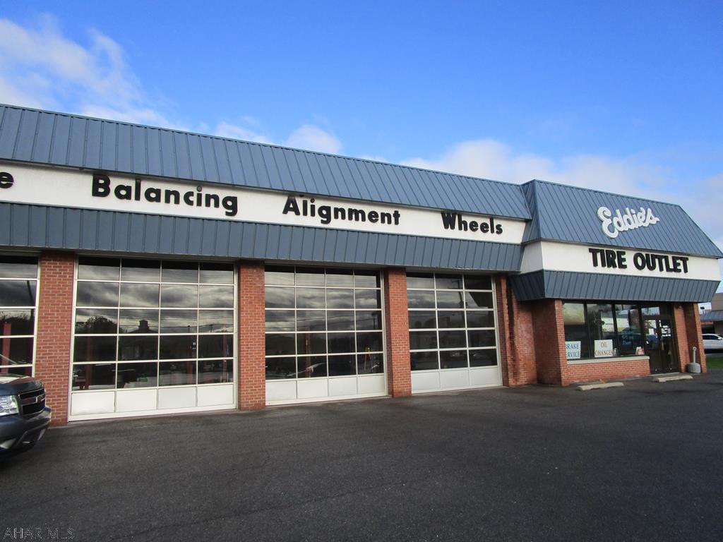Formerly Eddie's Tires.  New Roof, Fan three years old.  Great location for your business.