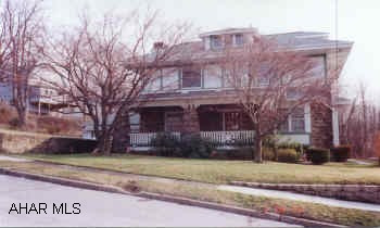 CLASSIC STONE AND STUCCO WITH ORIGINAL WOODWORK AND LIGHT FIXTURES.  MASSIVE STONE FIREPLACE. PRISTINE 4BR STONE AND STUCCO TUDOR WITH C/A, IMPRESSIVE WOODWORK AND FIXTURES, PLUS GREAT STONE FIREPLACE, NEW MECHANICS, INCLUDING ROOF & VINYL WINDOWS.  GREAT, CONVENIENT NEIGHBORHOOD.  ASK FOR DARLA 696-1227.