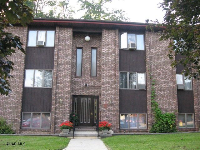 Penn Terrace - Residential