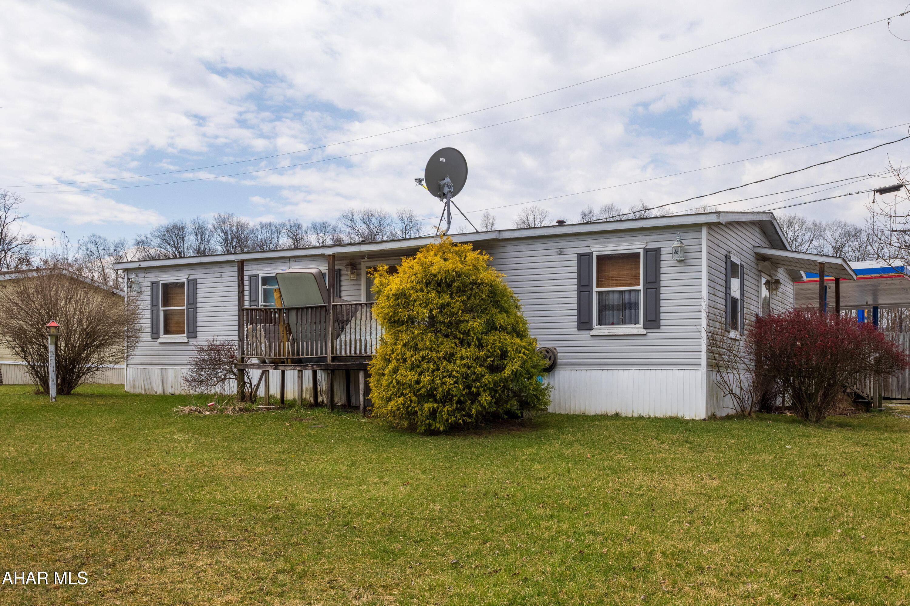 Seize this rare investment opportunity! Mobile Home Park offers consistent income with long term tenants. Property offers utility hook ups and easy access to local amenities. Minimal owner involvement required - this turn key investment provides steady cash flow. Contact Listing Agent for more details. Parcel ID (5): 10.00-15B.-075.00-001, 10.15B.-075.00-002, 10.00-15B.-075.00-003, 10.00-15B.-075.00-004, 10.00-15B.-075.00-005.  PRE APPROVED  BUYERS ONLY Motivated seller