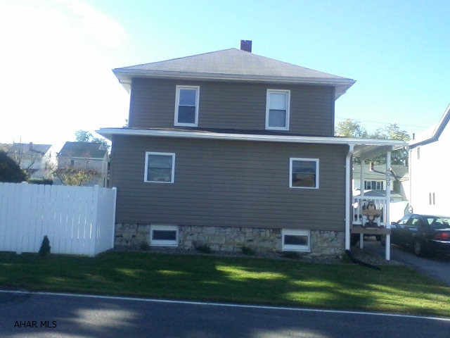 Beautiful 2 story home move in ready with gas fire place  covered patio, 2 car garage, large shed, large level lot. This home will go fast call today for a viewing.