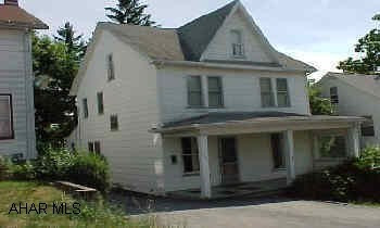 Garden Heights - Fixer upper home. Large rooms, gas heat, masonite siding.