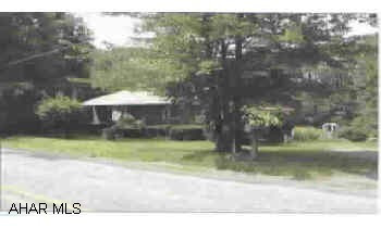 Covered patio off basement. On large wooded lot. Move in condition. Also has storage shed. Covered patio off basement. On large wooded lot. Move in condition. Also has storage shed. Electric system - 100 amp.
