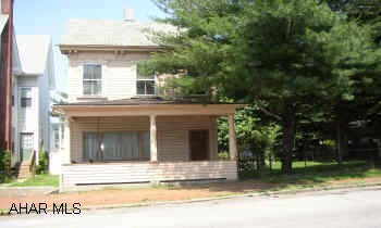 GOOD STARTER OR INVESTMENT.  LARGE LEVEL YARD 62X118.  CARPORT.  2 TAX ID #'S 1.6-12-33 & 1.6-12-34