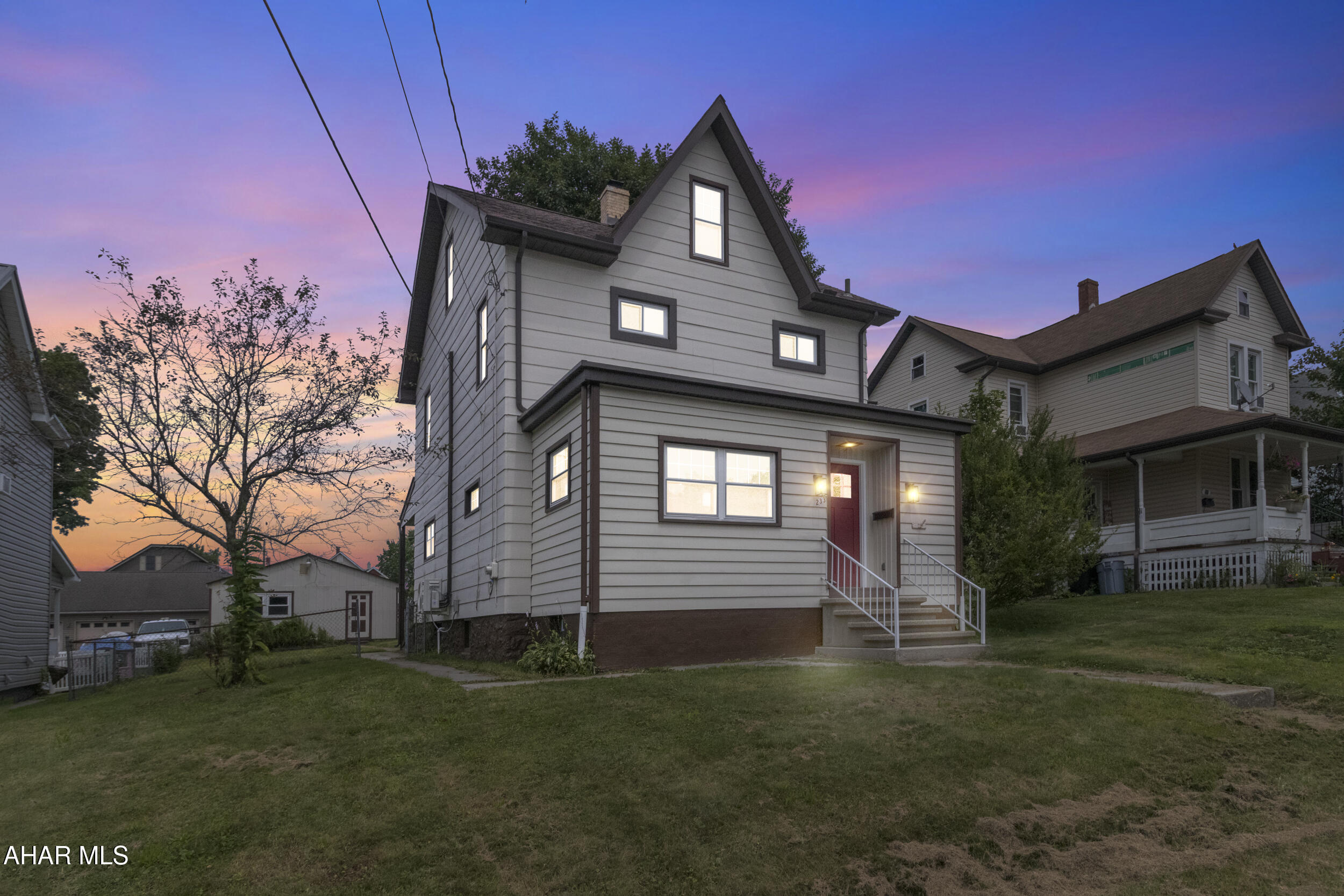 This fully renovated home is move in ready! With 3 bedroom 1 full bath, a half bath it has the room for you! Home has a garage and a hobby shop in the back. The yard is adorable is perfect for low maintenance. The open concept between kitchen and dining room, makes the home feel nice and roomy. Come see this beautiful home!
