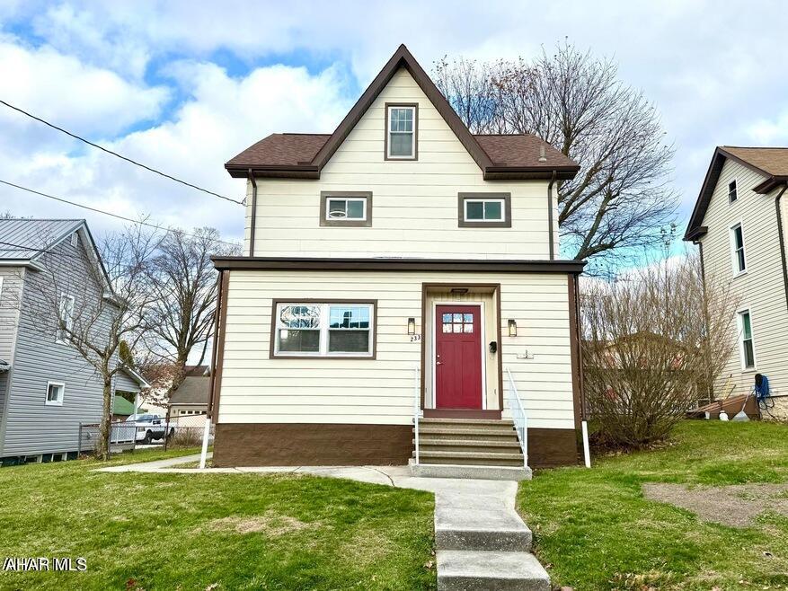 This fully renovated home is move in ready! With 3 bedroom 1 full bath, a half bath it has the room for you! Home has a garage and a hobby shop in the back. The yard is adorable is perfect for low maintenance. The open concept between kitchen and dining room, makes the home feel nice and roomy. Come see this beautiful home!