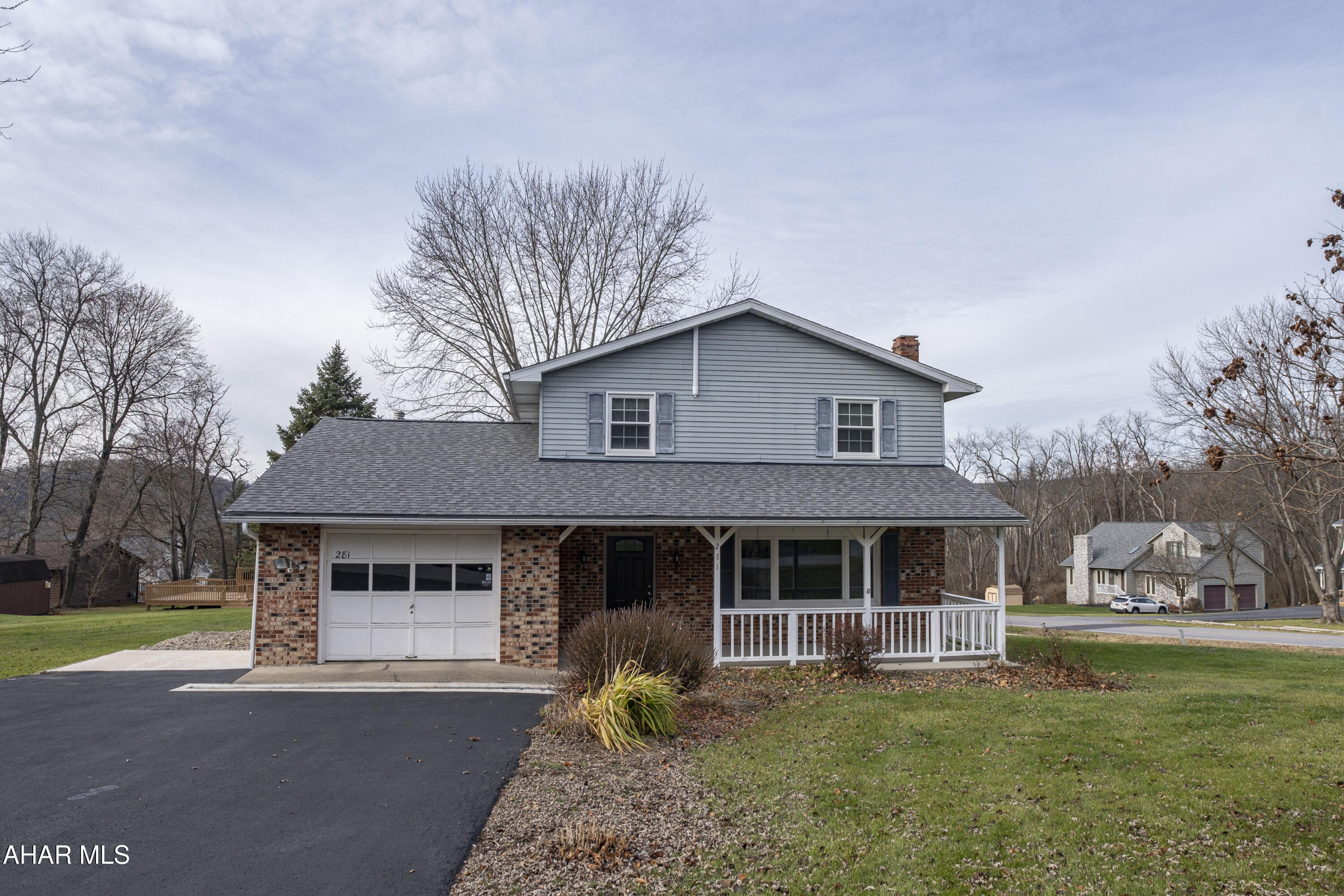 Rolling Hills - Residential