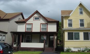 Newer roof vinyl 2 car garage Separate Gas & Elec.  Double house. Newer roof vinyl 2 car garage Separate Gas & Elec.  Double house.