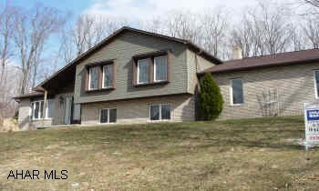IMMACULATE 4 BR, MULTI LEVEL ON 2 ACRES. BEAUTIFUL VIEW. NESTLED IN THE WOODS, VERY PRIVATE SETTING. HOME HAS 3 HEAT SOURCES- OIL, ELECTRIC & COAL. AMPLE CLOSETS. SHED ALSO HAS OFFICE AREA. TAXES ARE BASED ON HOME AND 2 ACRES ONLY. QUALIFIED BUYERS ONLY.  IMMACULATE 4 BR MULTI LEVEL ON 2 ACRES. BEAUTIFUL VIEW. NESTLED IN THE WOODS, VERY PRIVATE SETTING. HOME HAS 3 HEAT SOURCES- OIL, ELECTRIC, & COAL. AMPLE CLOSETS. SHED ALSO HAS OFFICE AREA. TAXES ARE BASED ON HOME AND 2 ACRES ONLY. QUALIFIED BUYERS ONLY. PLEASE REMOVE SHOES. CALL CRYSTAL 931-2470. HOME WARRANTY OFFERED ON THIS.