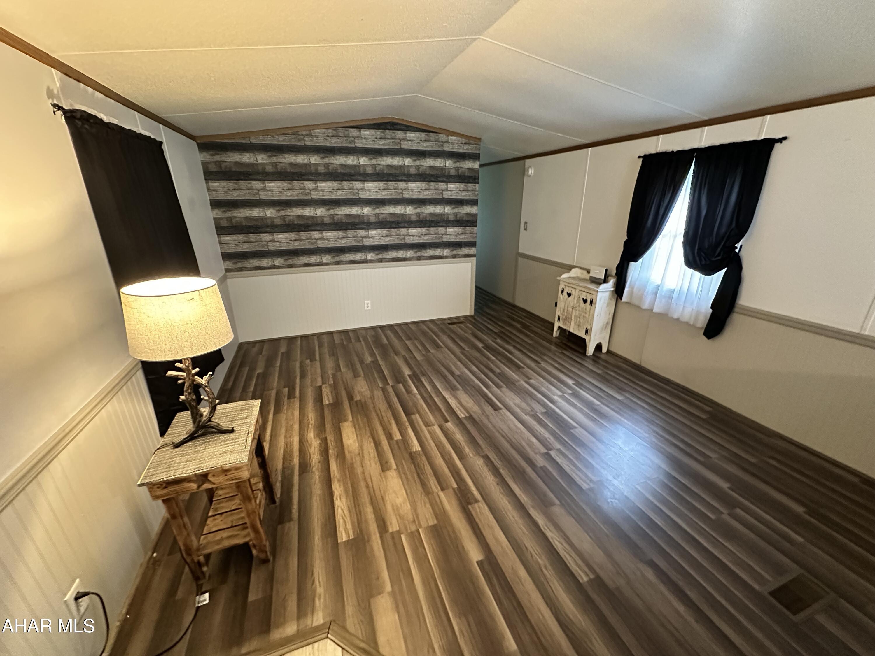Hillcrest Community - Residential