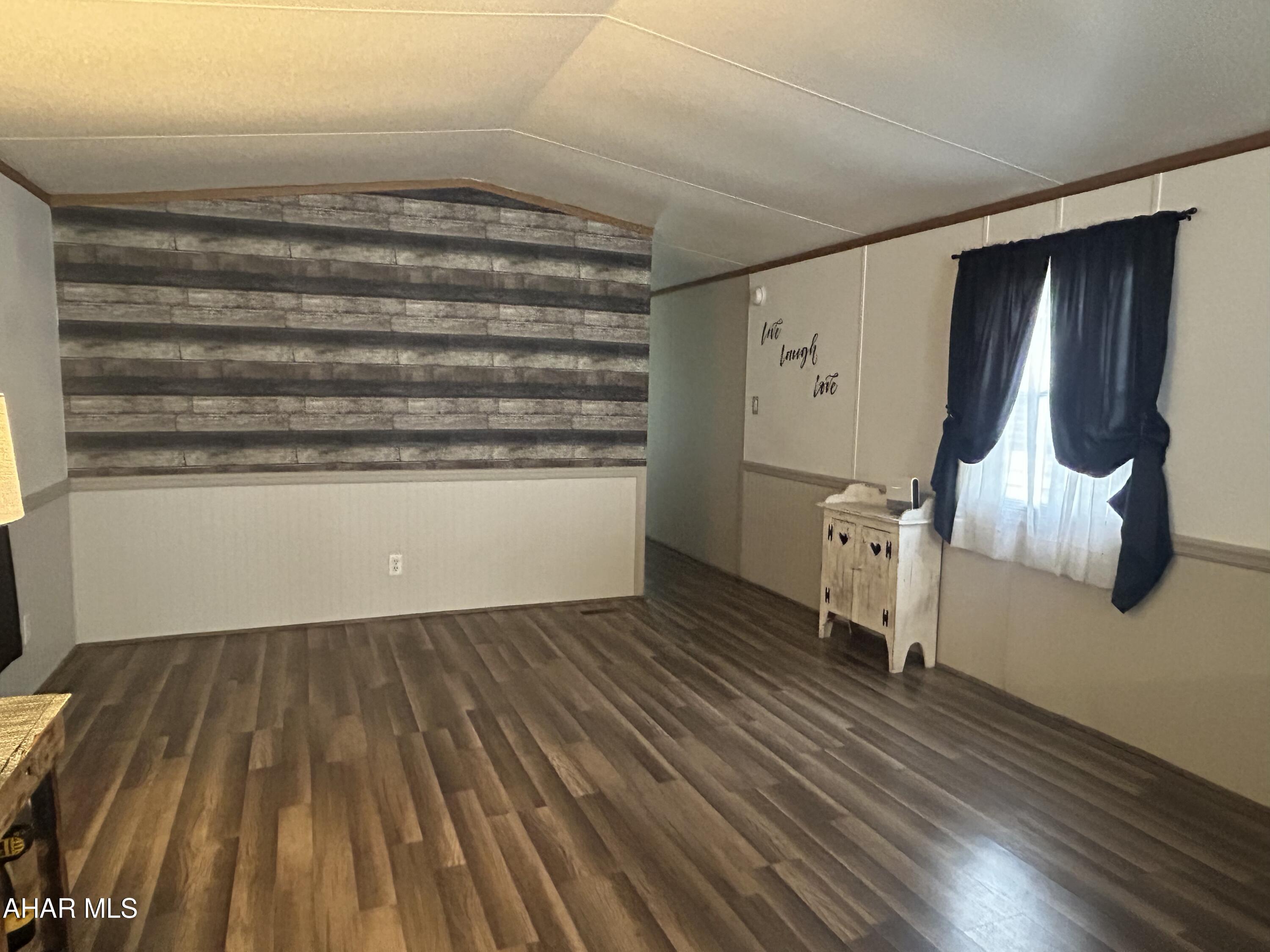 Hillcrest Community - Residential