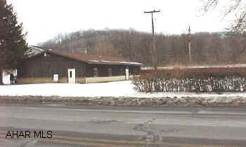Former physician's office along Route 22.  Extra side lot.  1,900 square feet with 110' x 115' lot.