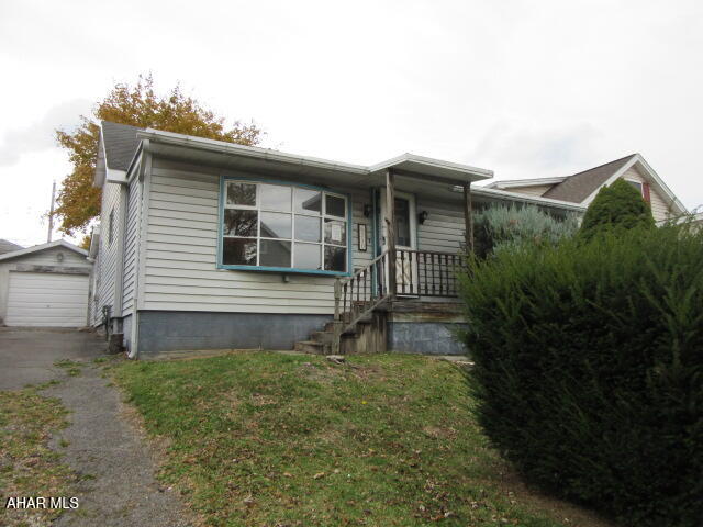 There are multiple offers on the property and the seller has requested the Buyer's highest and best offer. Should the Buyer choose to participate in submitting their highest and best offer, the deadline to do so is 11/26/2025 11:59:00 PM Mountain Time.
