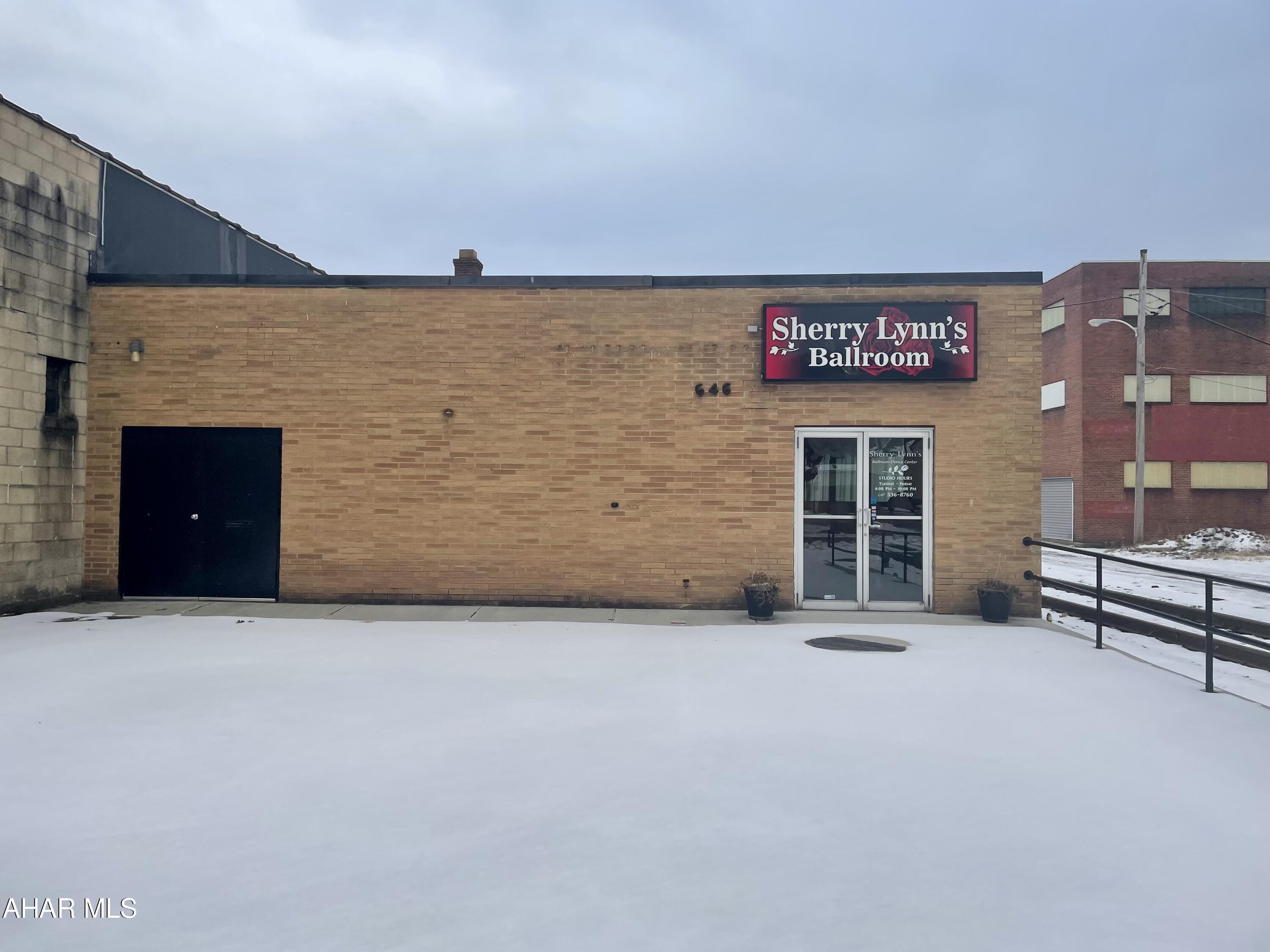 None - Commercial Lease
