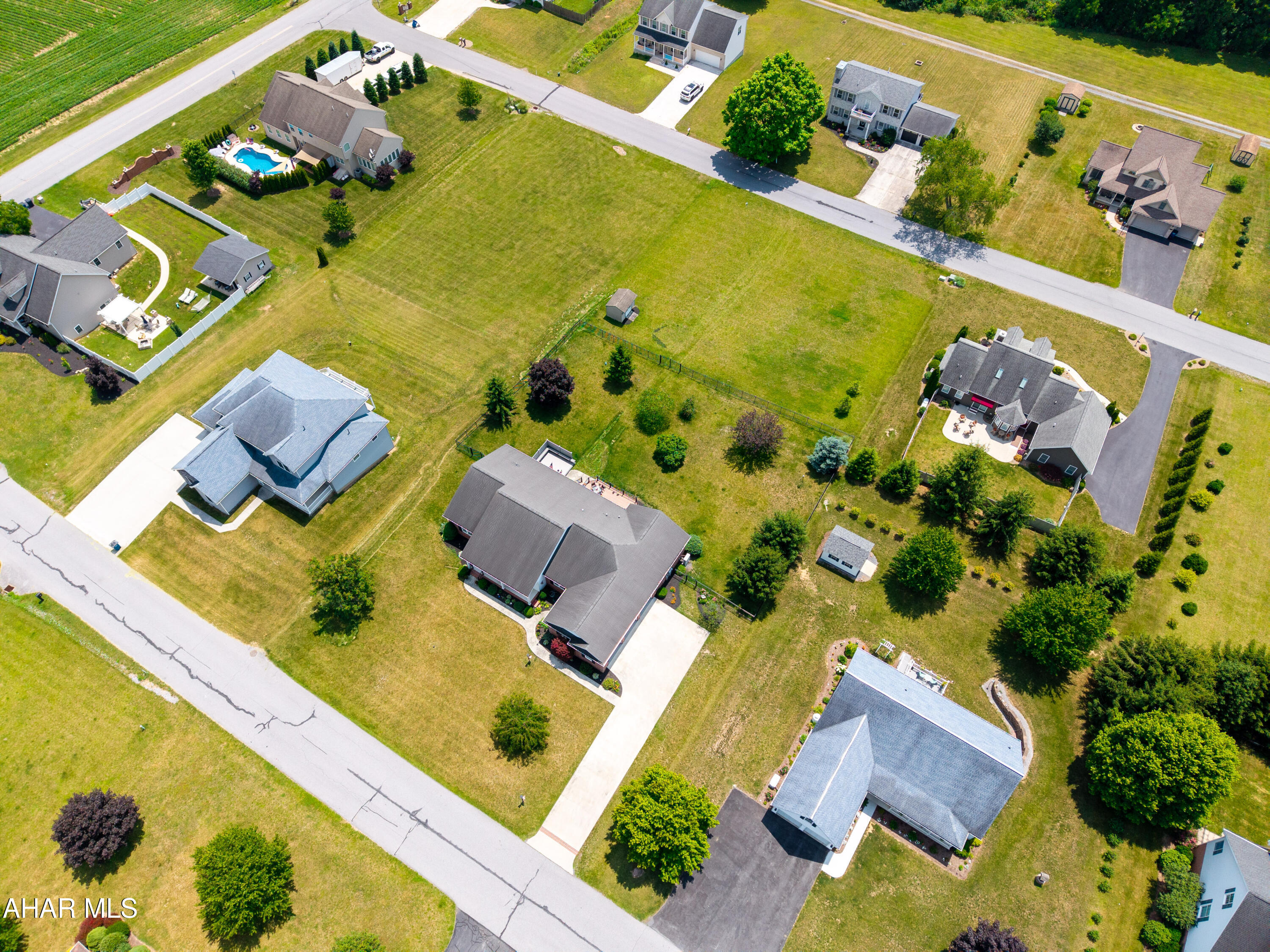 Hawthorne Manor - Residential