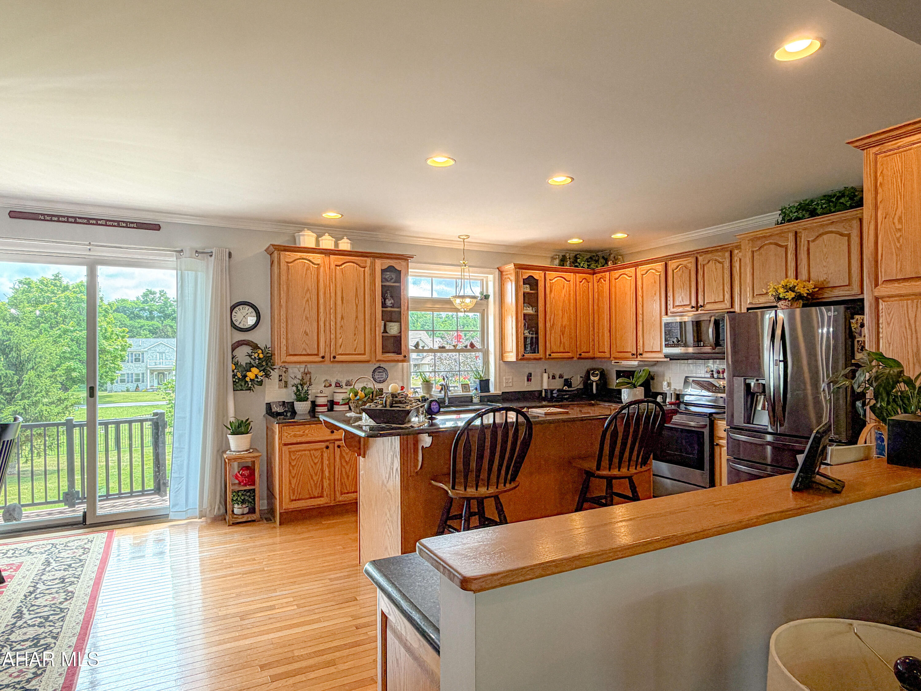 Hawthorne Manor - Residential