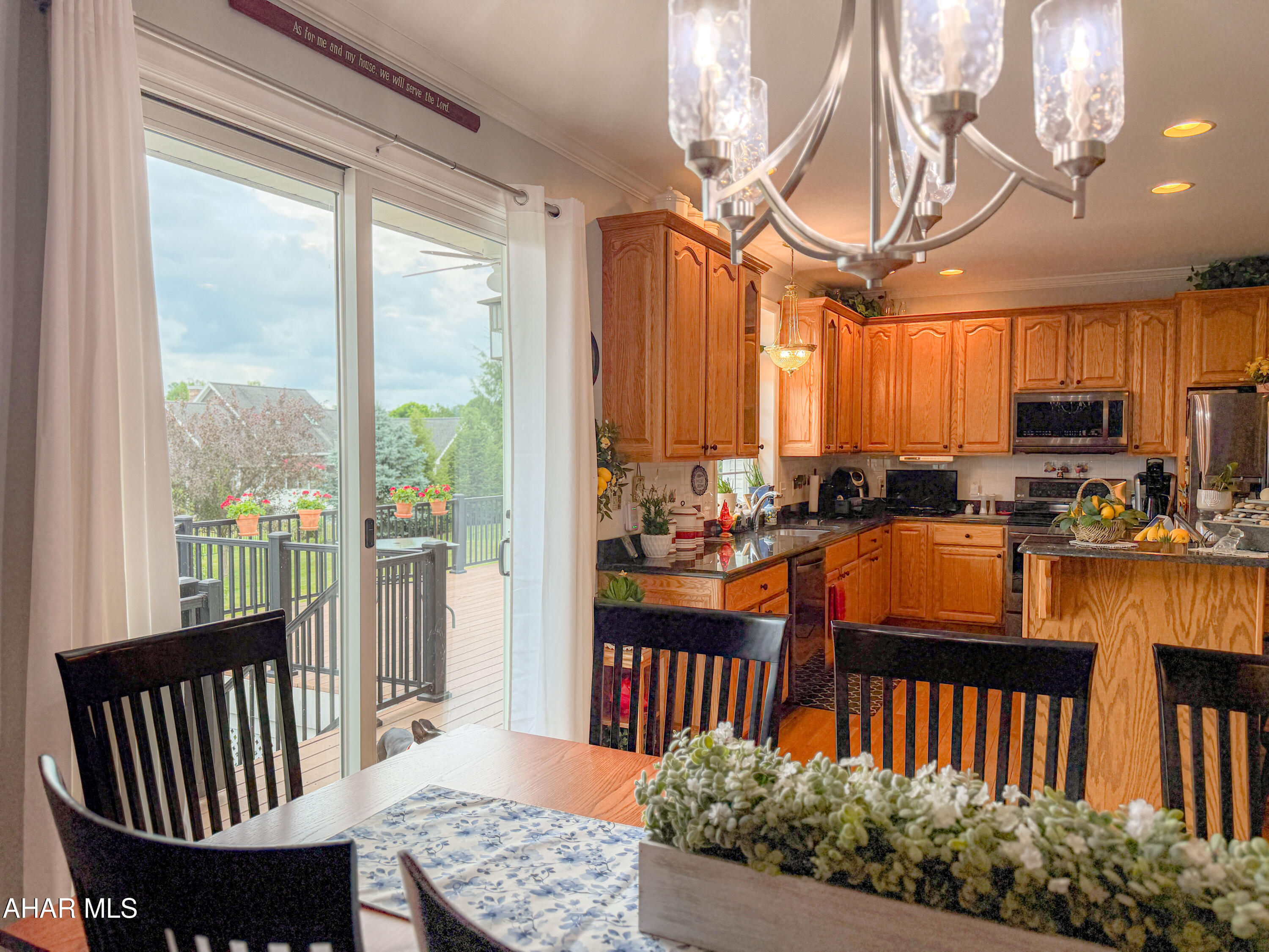 Hawthorne Manor - Residential