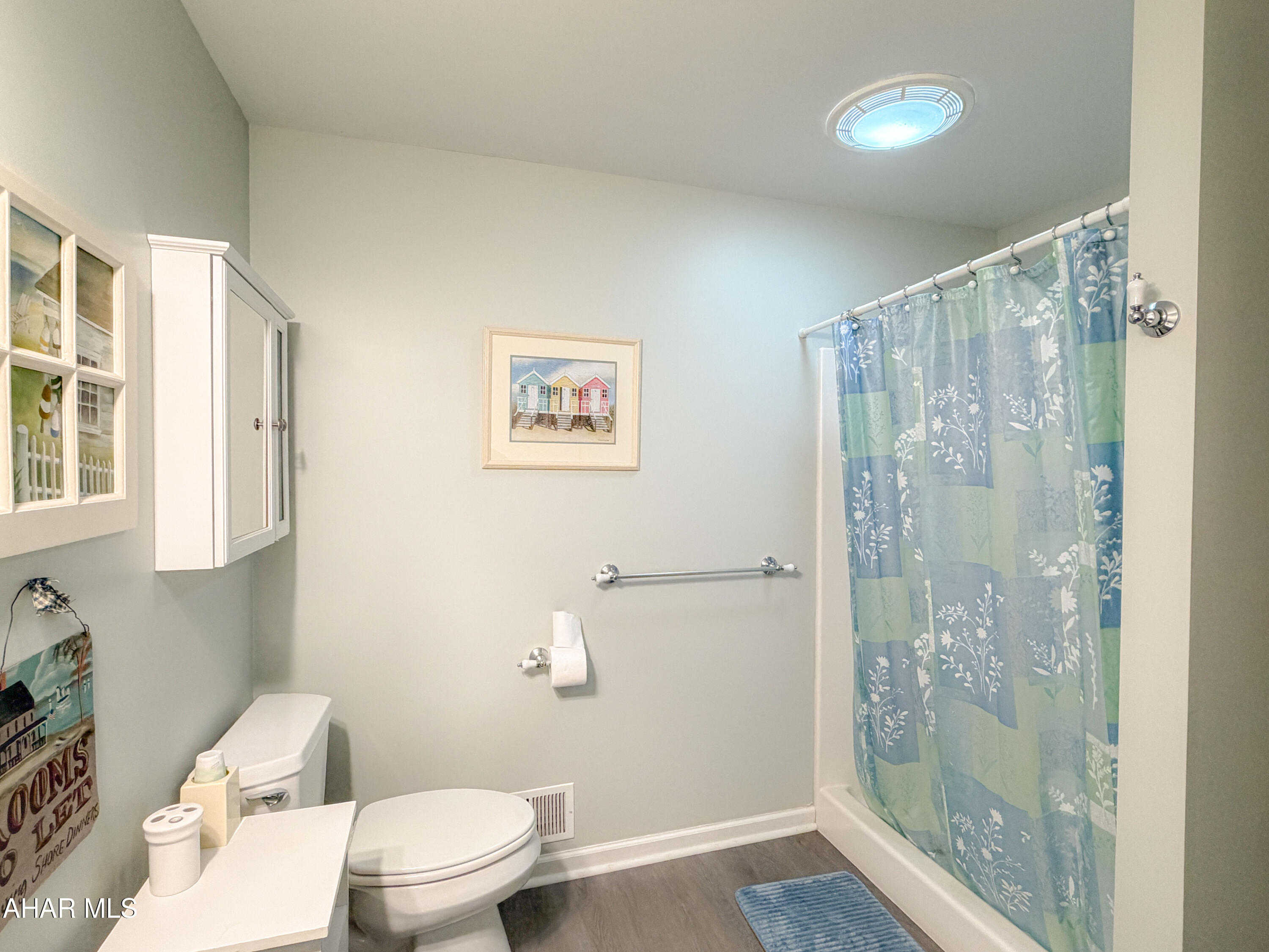 Hawthorne Manor - Residential