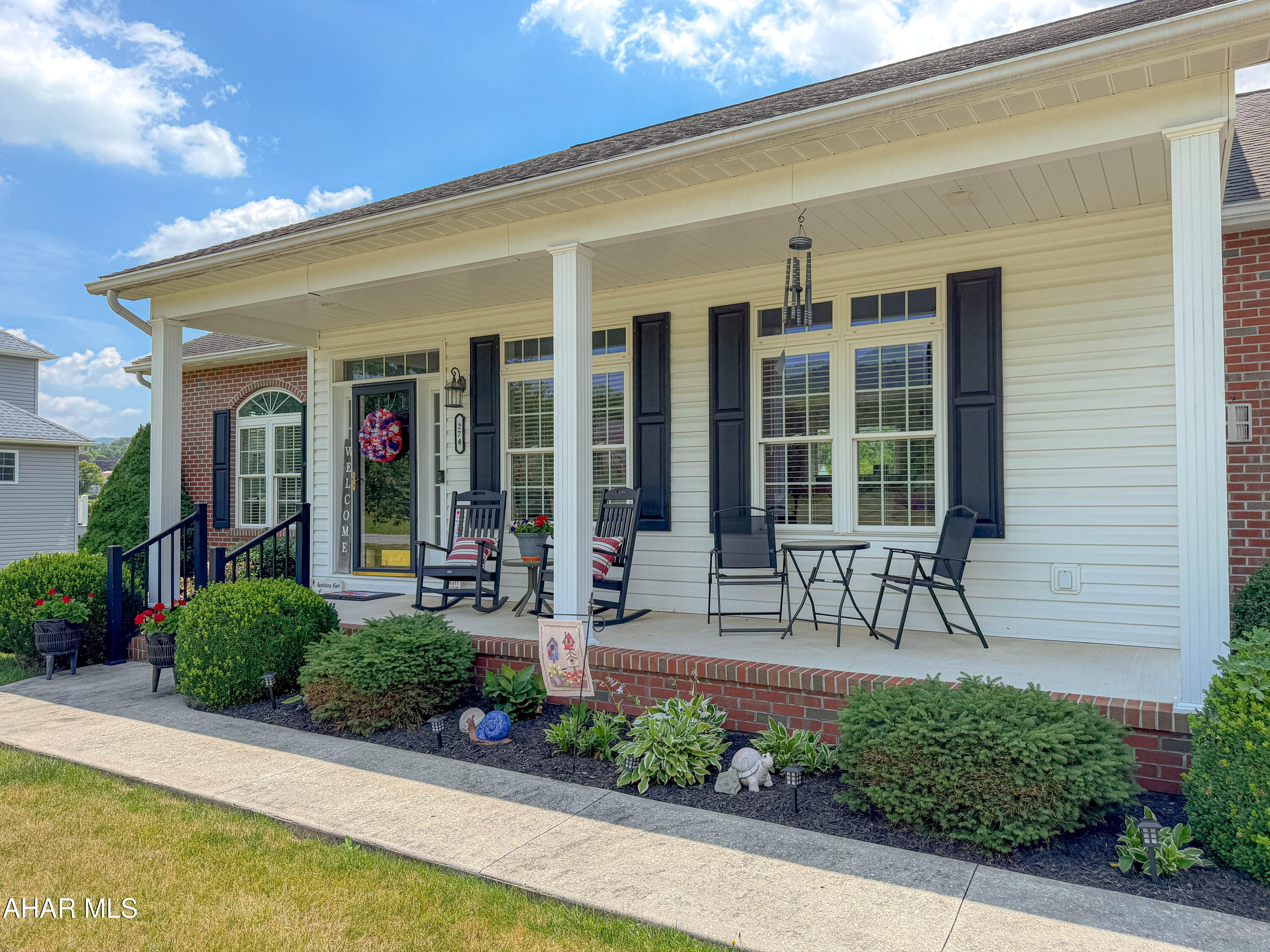 Hawthorne Manor - Residential