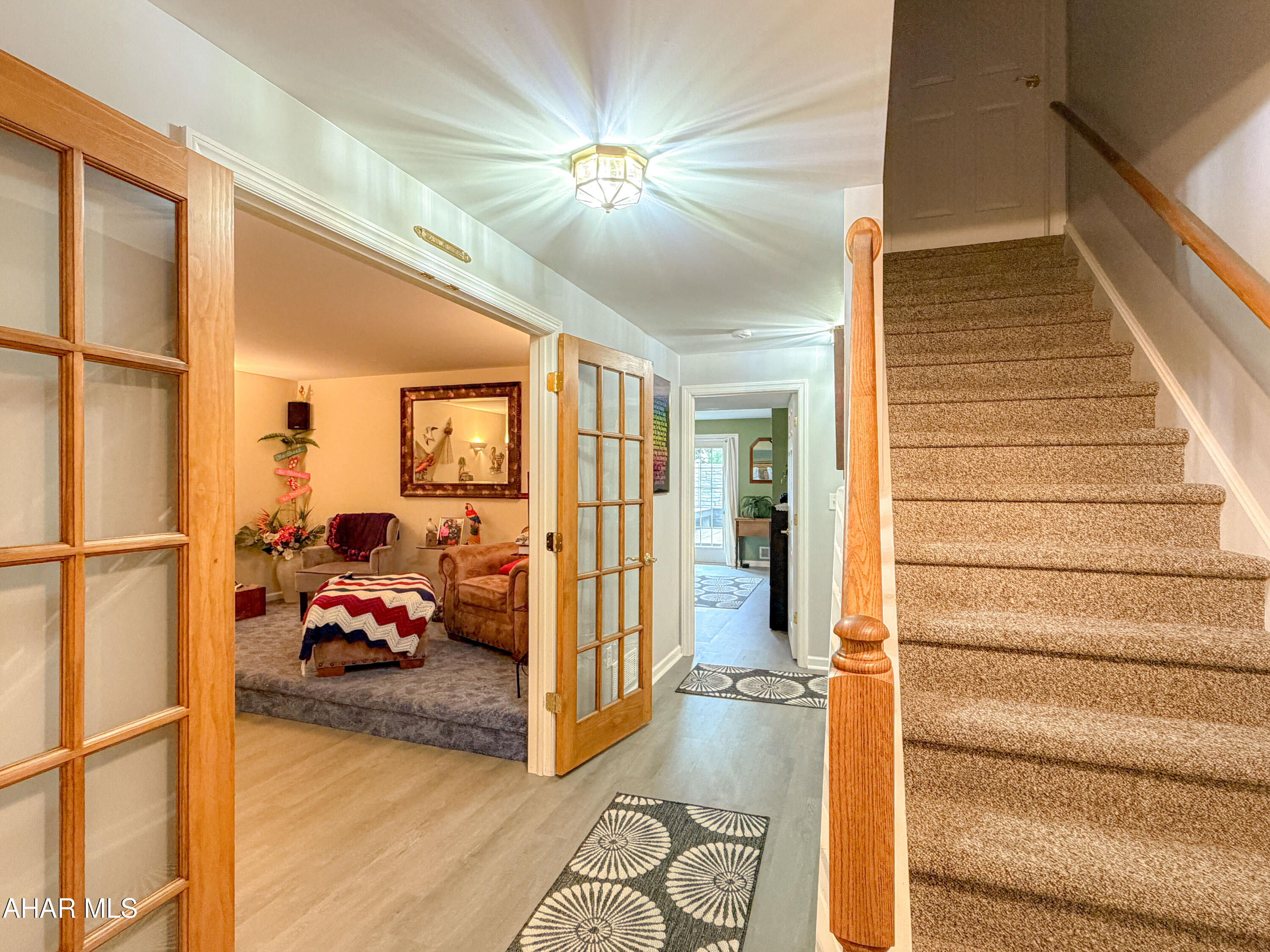 Hawthorne Manor - Residential