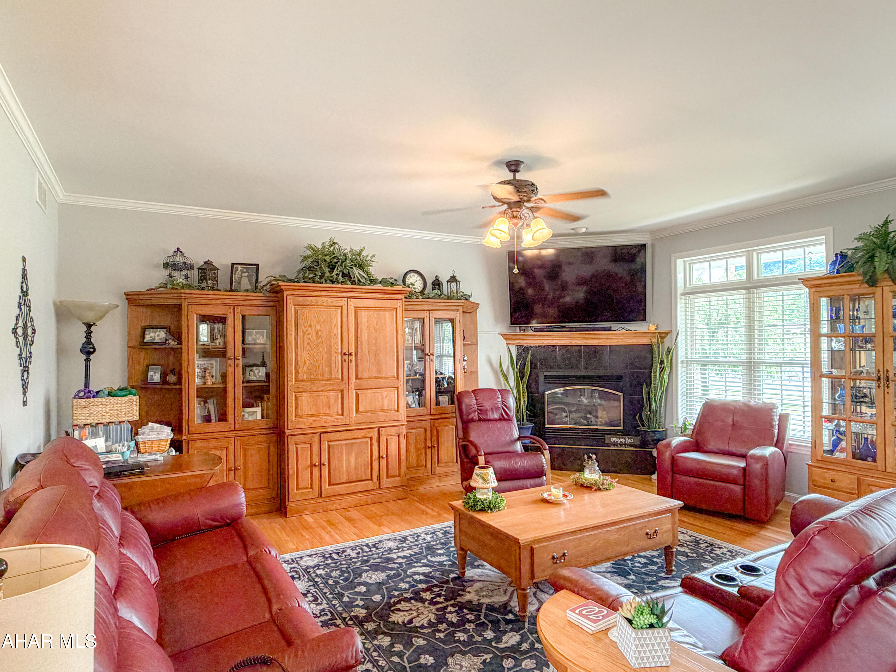 Hawthorne Manor - Residential