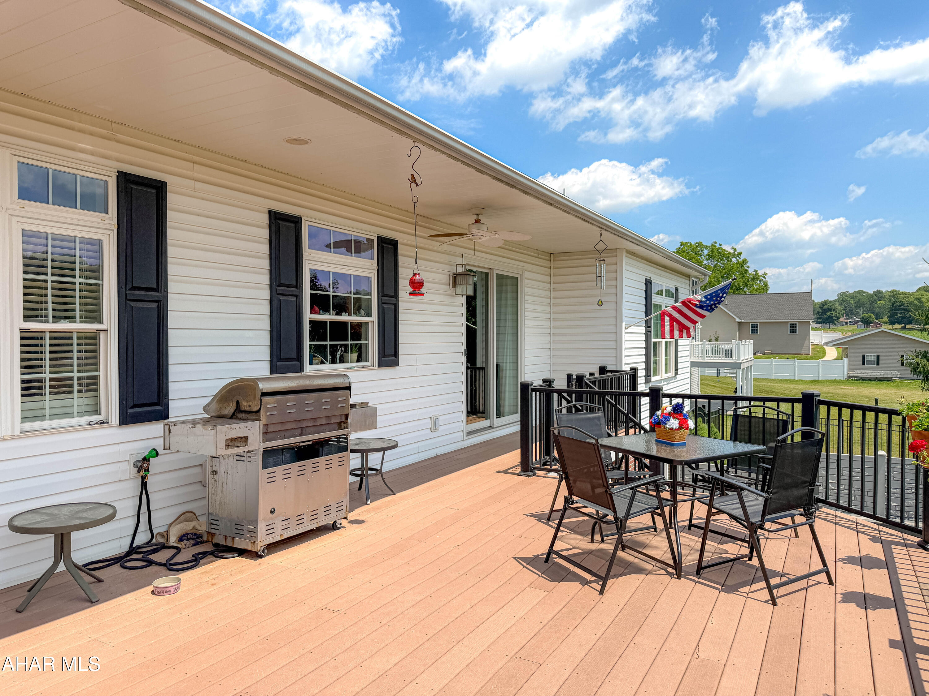 Hawthorne Manor - Residential
