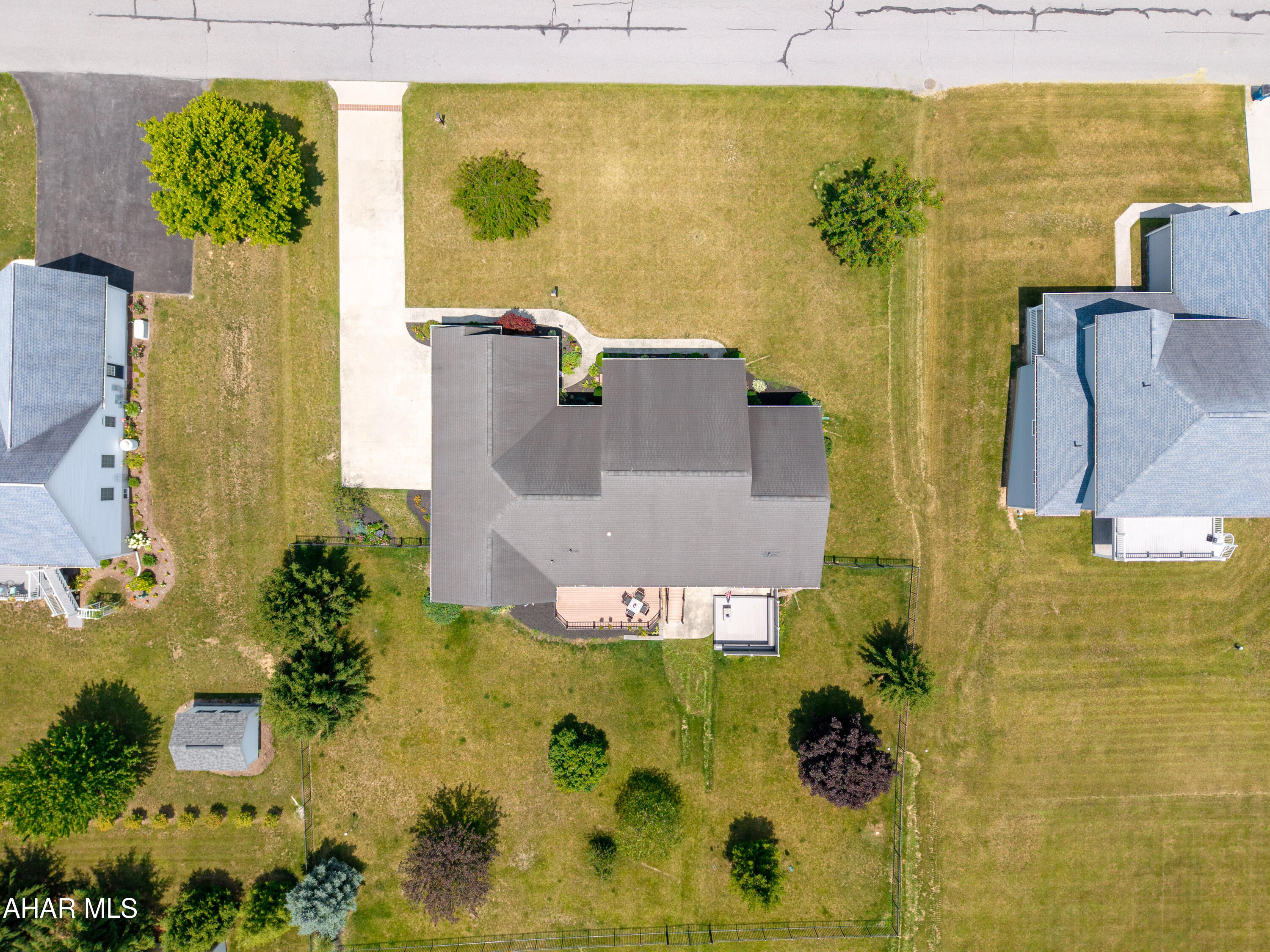 Hawthorne Manor - Residential
