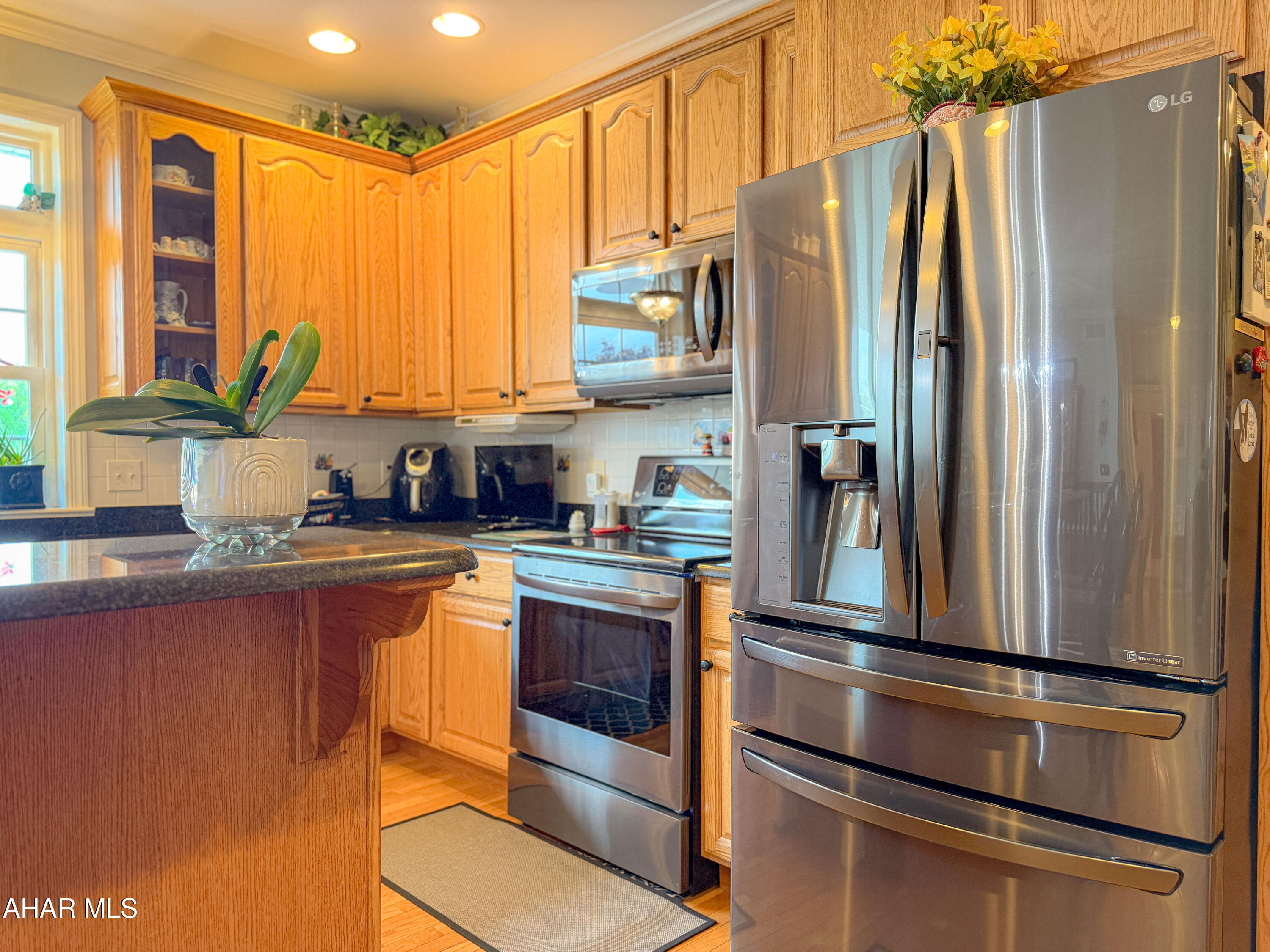 Hawthorne Manor - Residential