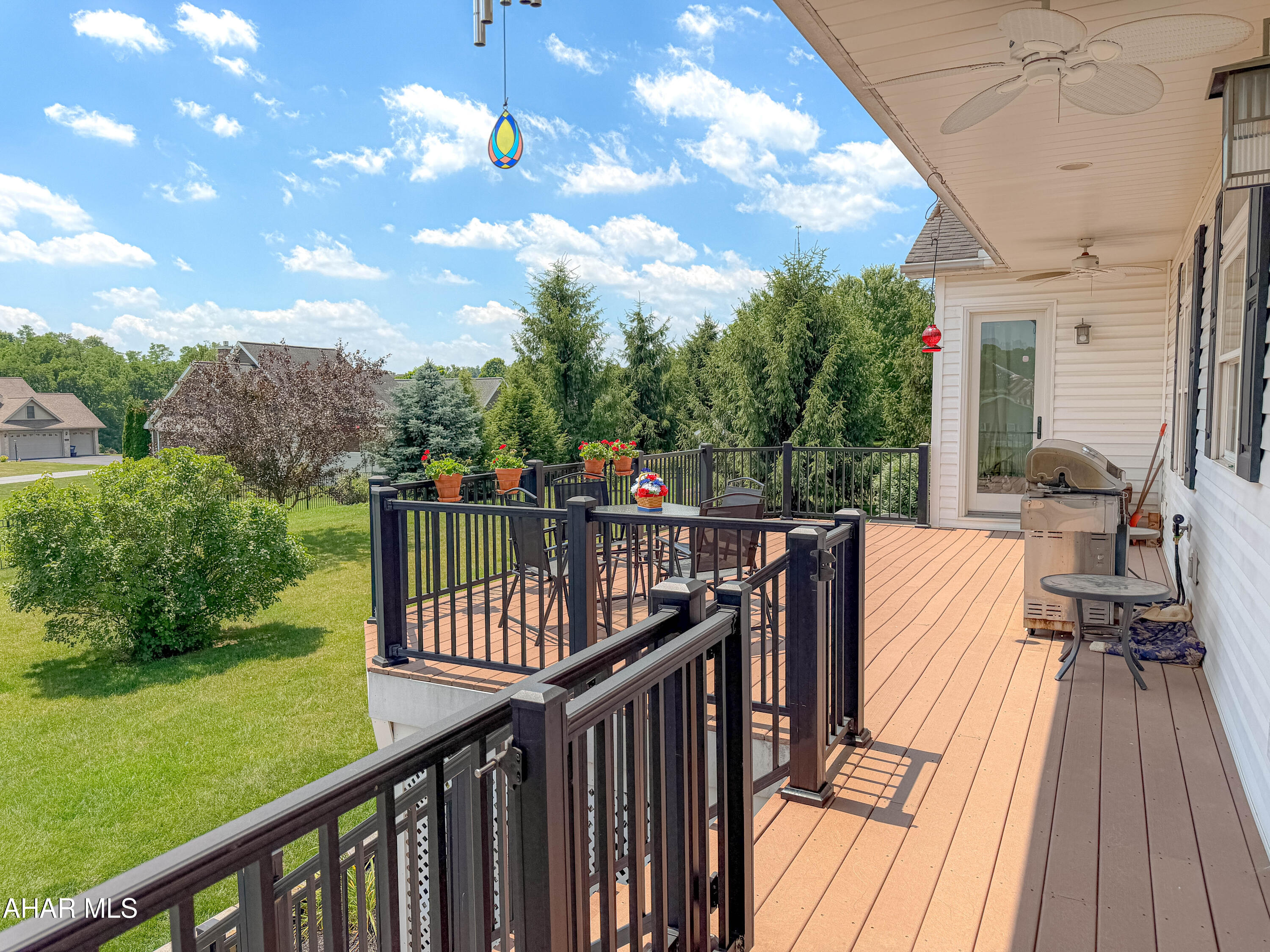 Hawthorne Manor - Residential