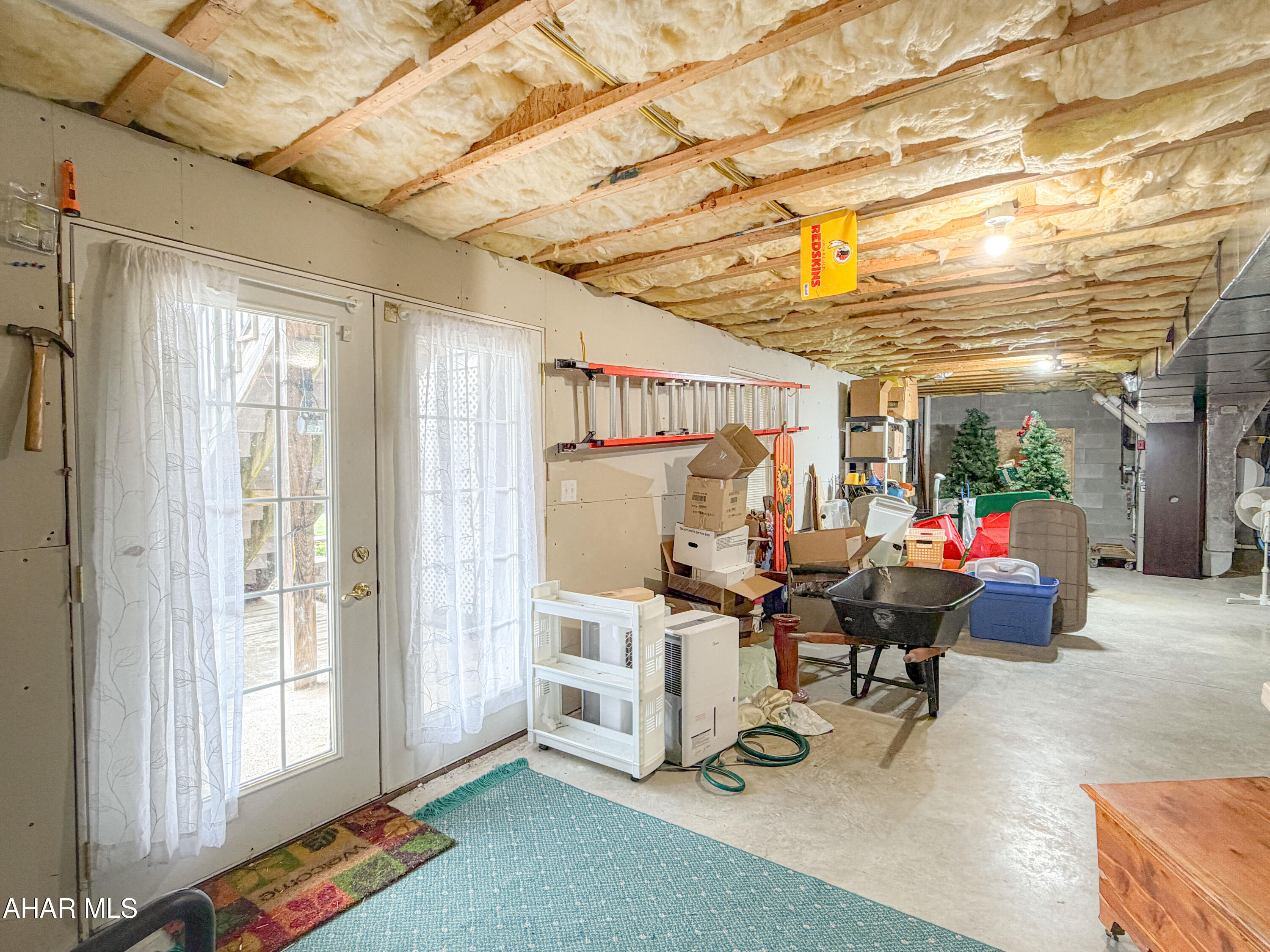 Hawthorne Manor - Residential