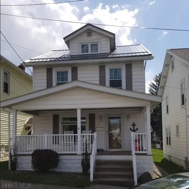 You cannot get much more move-in ready the this gorgeous home! Beautiful kitchen with corian countertops and tile flooring, finished waterproofed basement that includes a living room and full bathroom. New roof and windows. Sellers are motivated!