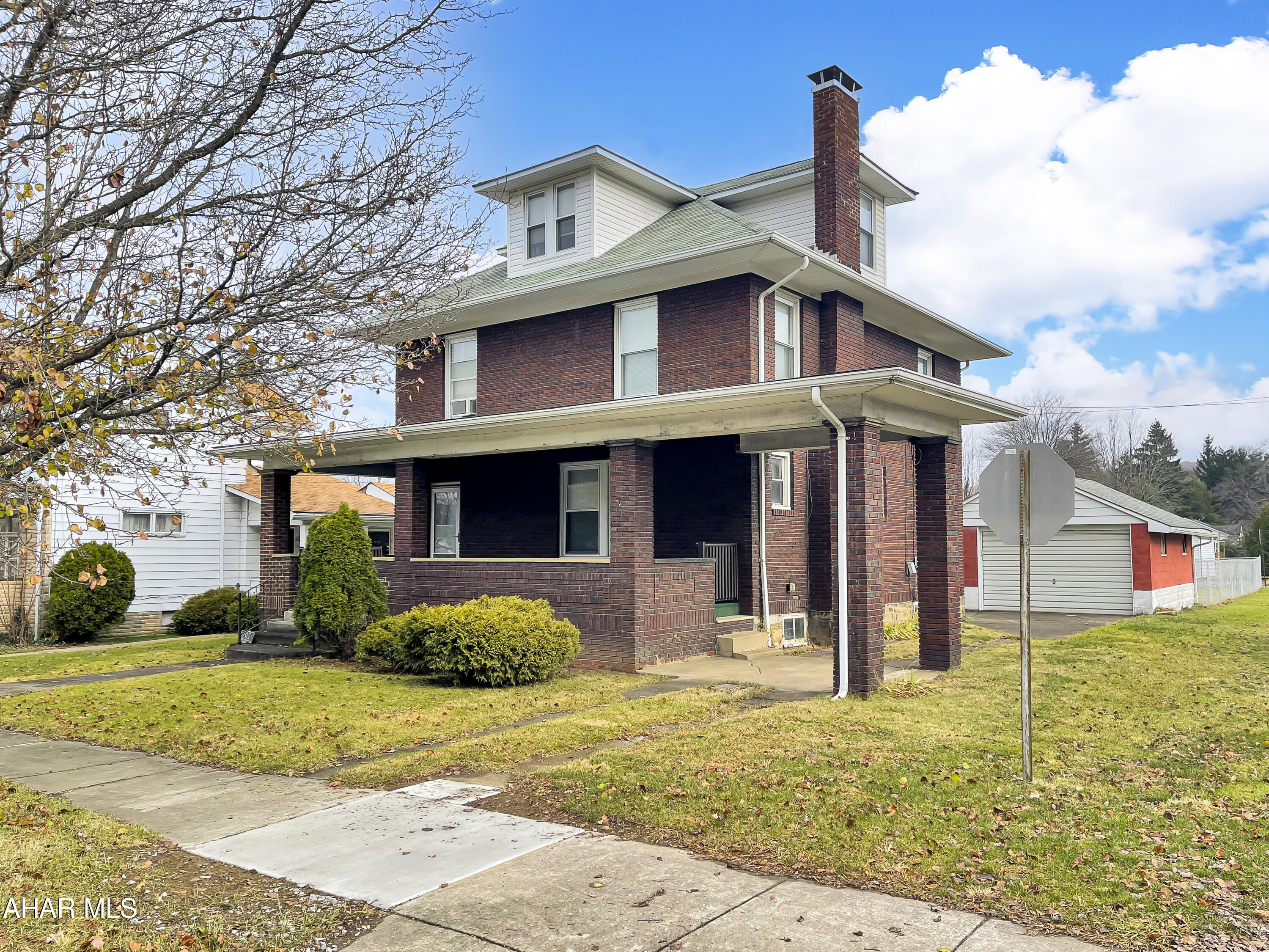 Welcome to 207 Ligonier Street in the borough of New Florence. This stately 3 bed, 2 bath home sits on a corner lot with a fully fenced in yard and a detached garage. As you enter the main floor you will be amazed by the open floor plan and original wood workings. The main floor features a large living area w/ fireplace, spacious dining room with half bath & an eat-in kitchen. The second floor of the home features 3 oversized bedrooms & a breathtaking full bath. The attic is partially finished and is great for additional storage or make it a 4th bedroom! To simply state, this property has been incredibly well kept and is perfect for you to add your own touch. The neighboring property at 205 Ligonier Street is for sale as well.