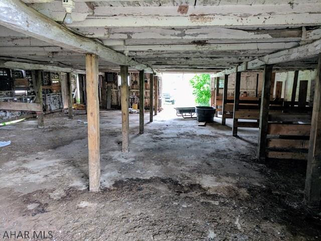Unknown - Farm