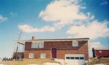 Split foyer, country side, nice view