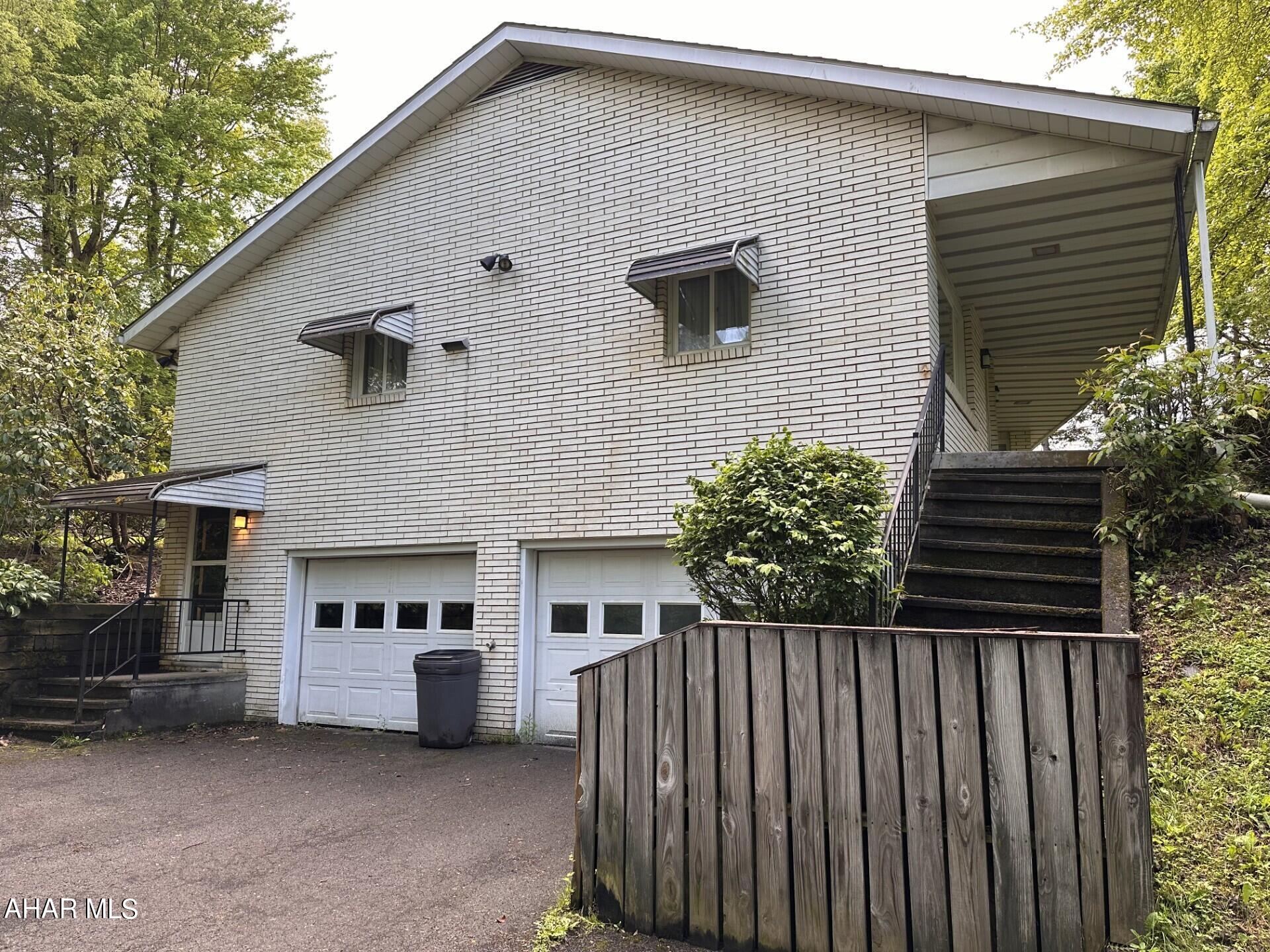Crestwood - Residential