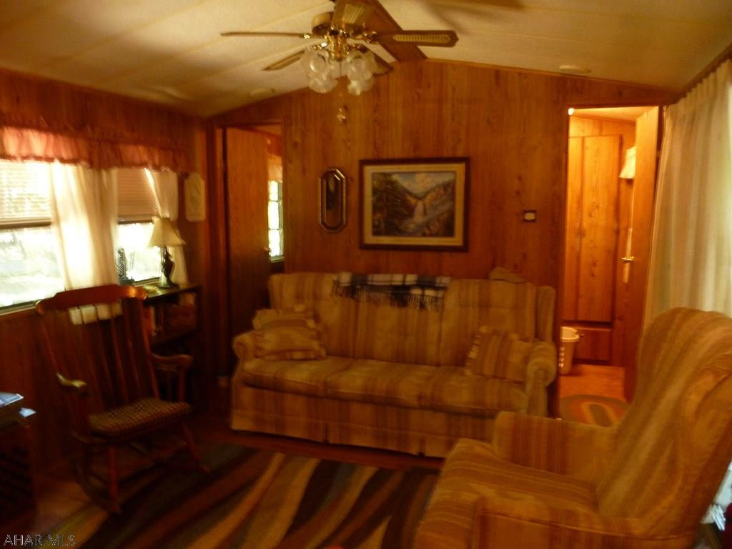 Glendale Yearound - Residential