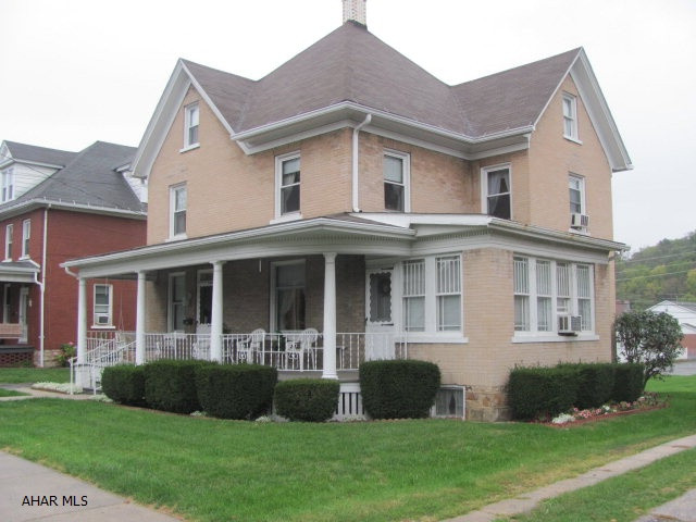 Very spacious, well maintained, move in ready home. Located in a Historic neighborhood within a short distance to Down Town Bedford. Property is located on a large double lot. Great location for a business or have your residence and business at the same location.
