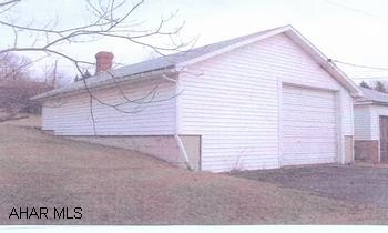 Two car garage in Garden Heights.  Garage is wired for electricity. Two car garage in Garden Heights.  Garage is wired for electricity.