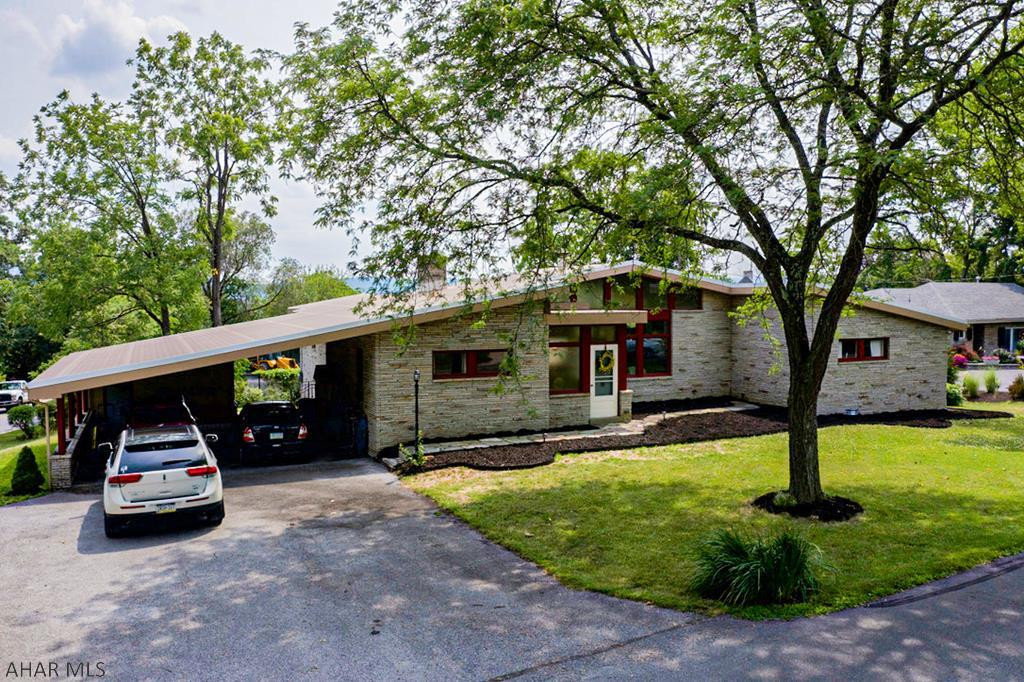 Hollidaysburg - Residential