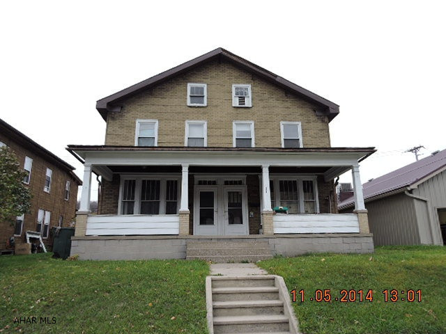 Great investment opportunity for the handyman.  Freeze damage to plumbing & sewer lines are clogged.  AS Is Where Is Sale. “All closings are subject to the recording of the foreclosure deed. Submitted offers must include buyer-signed contract, proof of funds/pre-approval letter and earnest money check. Seller addendums will be provided for signature with accepted offer.”  Due to the current condition of the property, repairs will not be made. Offers will have to be cash only – as is condition, with utilities not able to be turned on.