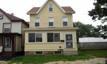 GREAT MECHANICS, NEWER WINDOWS, SHINGLED ROOF. OFF STREET PARKING, CLOSE TO SCHOOLS & STORES. PUBLIC BUS STOPS 1/2 BLOCK AWAY. ASK FOR CRYSTAL X164.