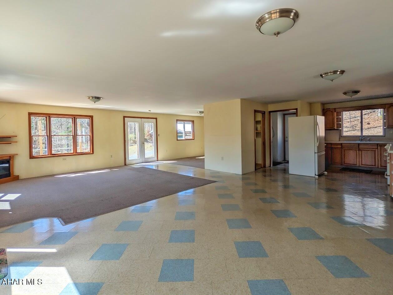 Valentine Acres - Residential