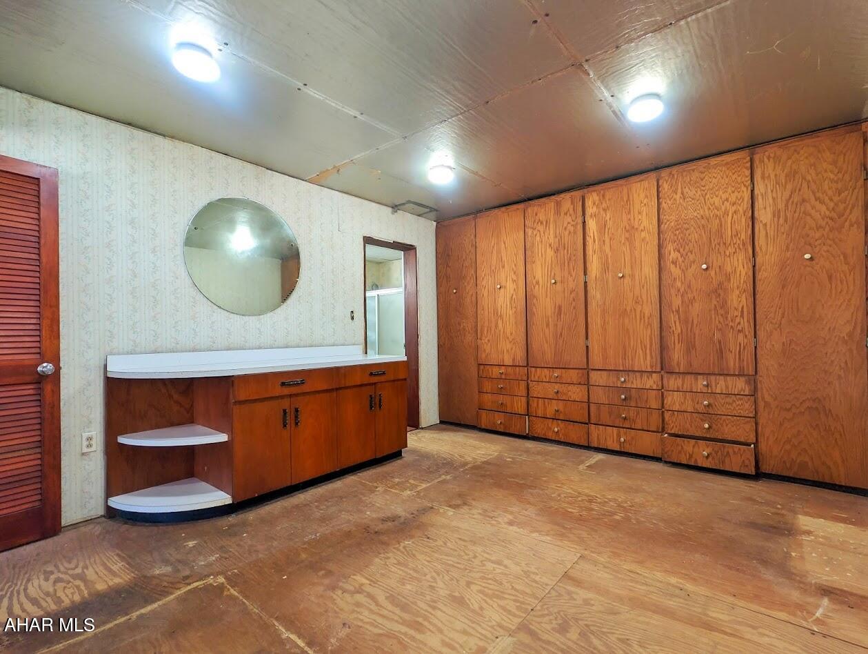 Valentine Acres - Residential