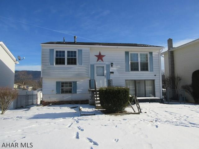 Bellwood Borough bi-level is handyman or investor's dream. Great location, nice yard and loads of potential to make it your own. AS-IS sale. Seller will make no repairs.