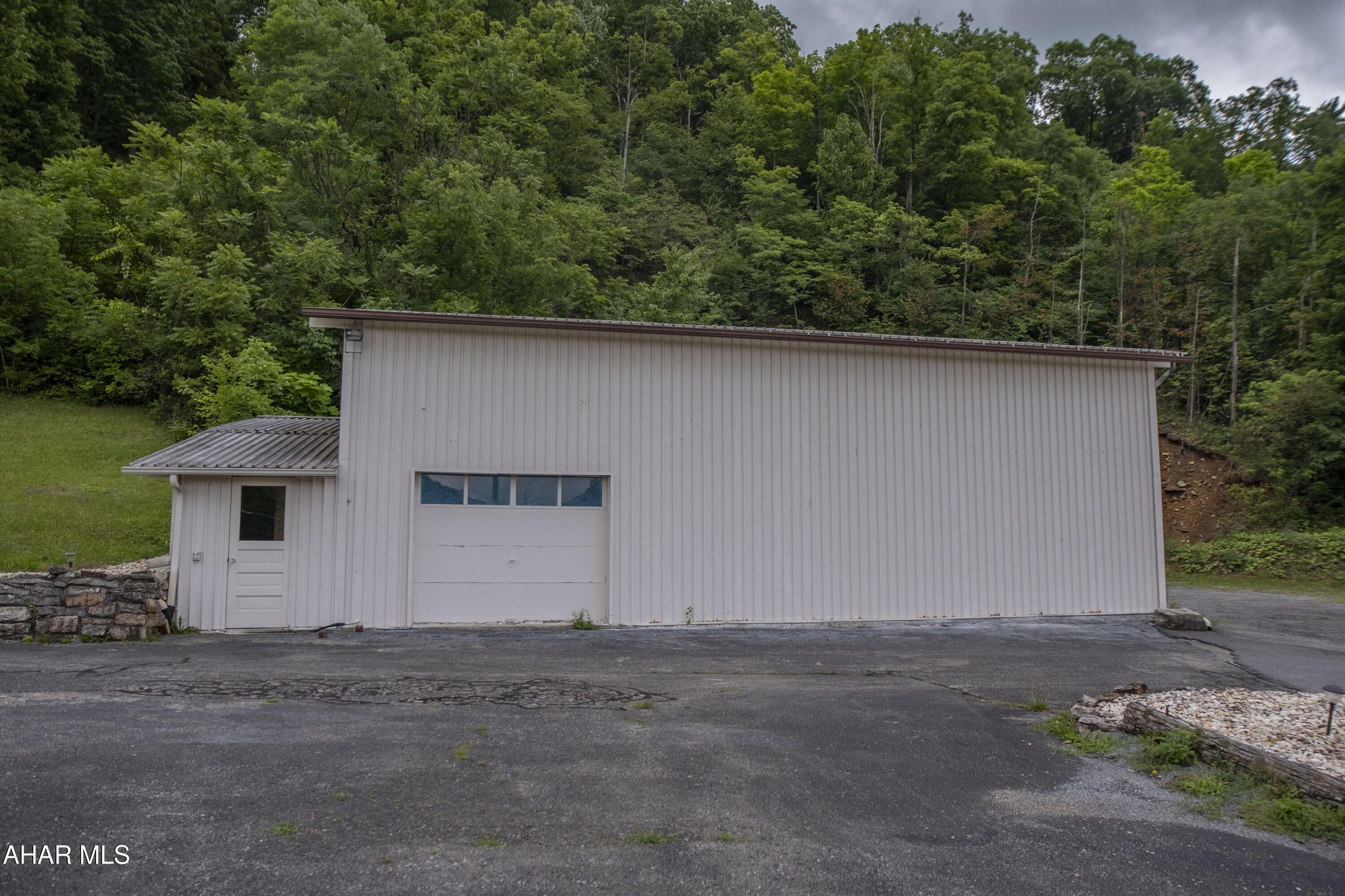 Hollidaysburg - Commercial Sale